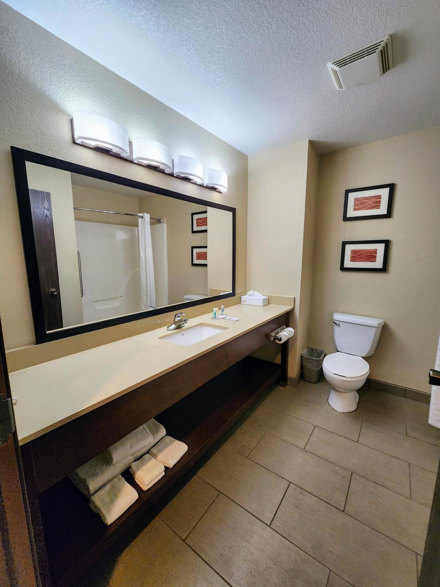 Comfort Inn Болівар Екстер'єр фото